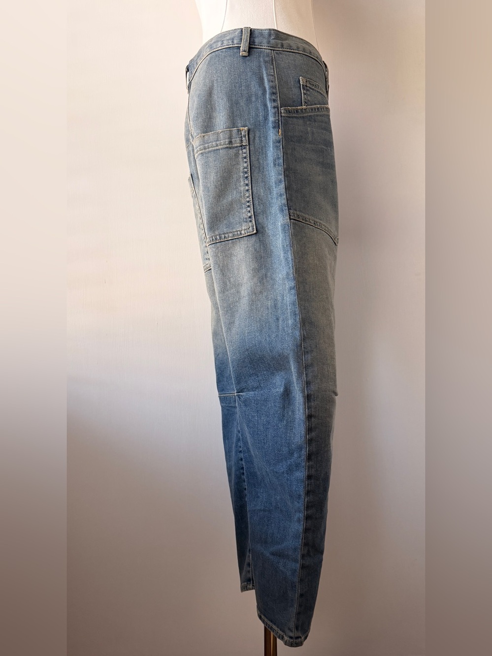 Nili Lotan Shon Jeans - Barrel Horsehoe Leg in Classic Denim Wash - NWT Size 25 - Picture 3 of 9